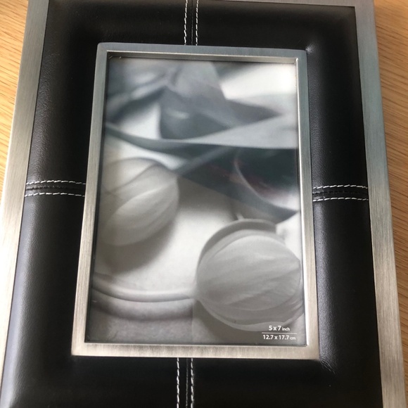 Single Black Leather Frame w/ White Top Stitching - Picture 2 of 5